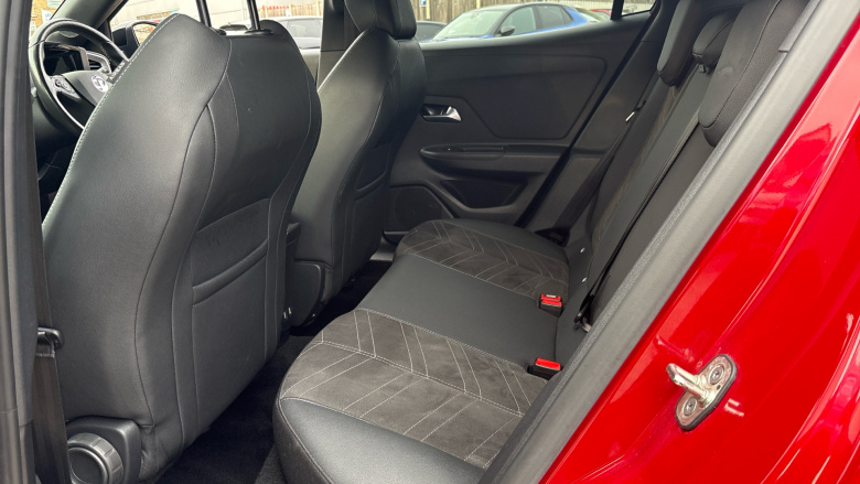 Vauxhall Mokka 100kW Ultimate 50kWh 5dr Auto Electric Hatchback